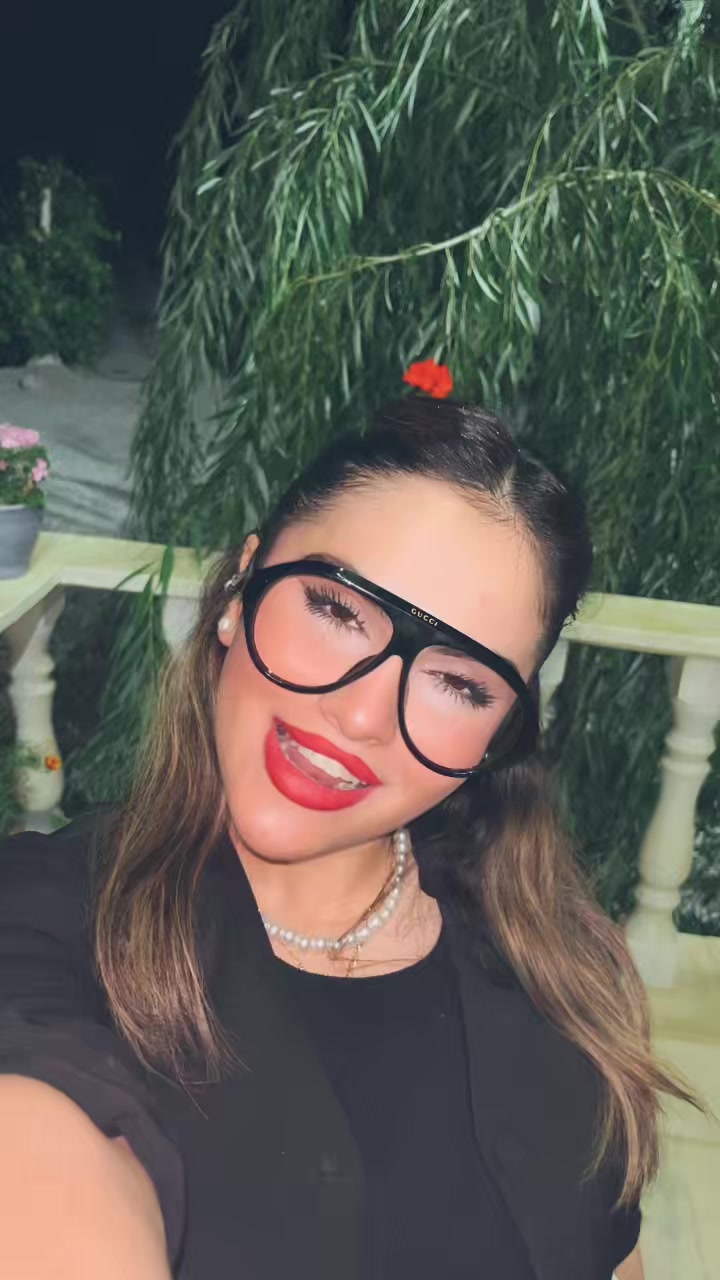 @smakamrn