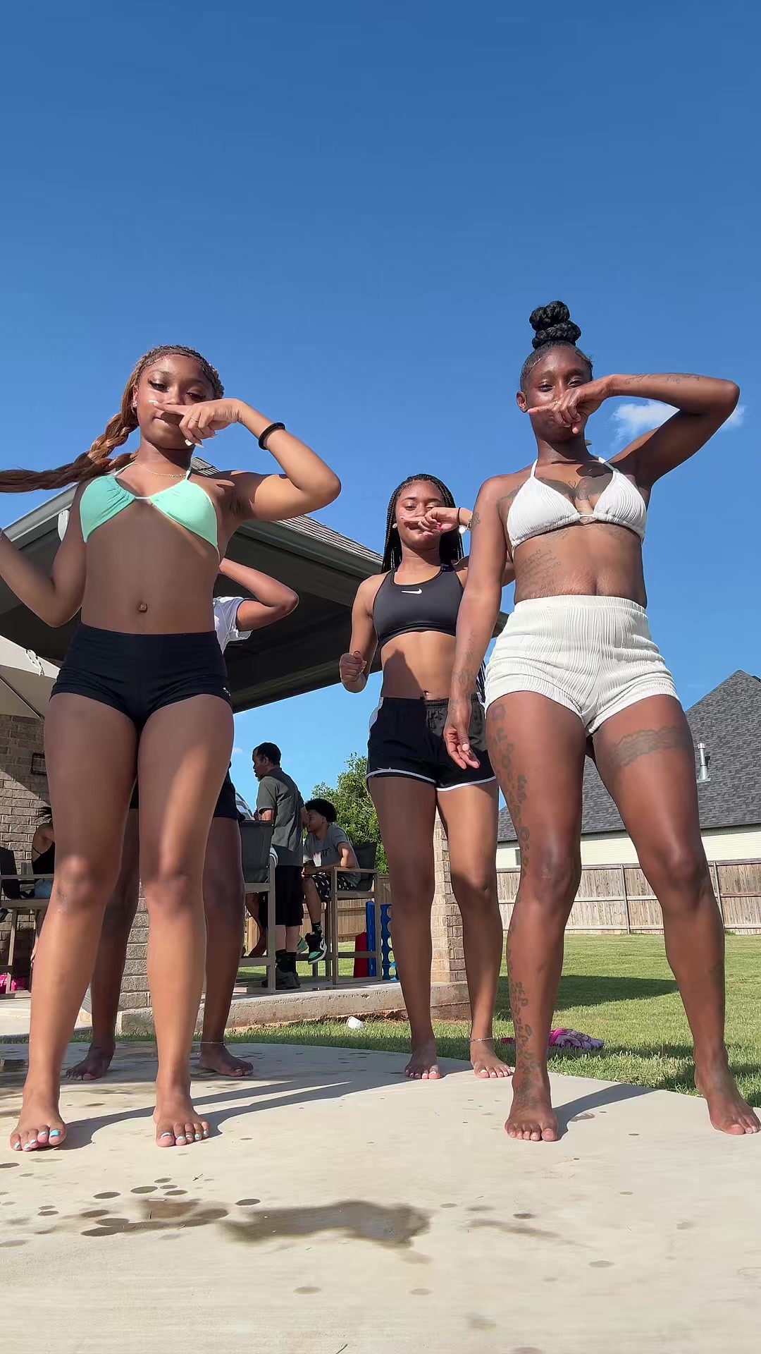 @IG: iKyraBadd_