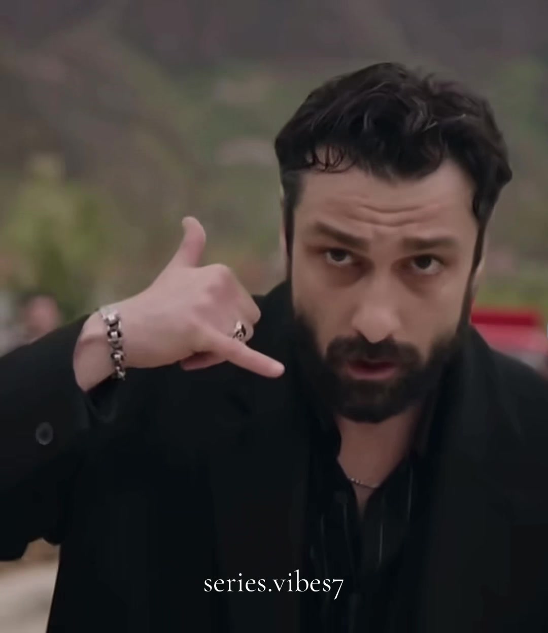 @Seriesholic✨