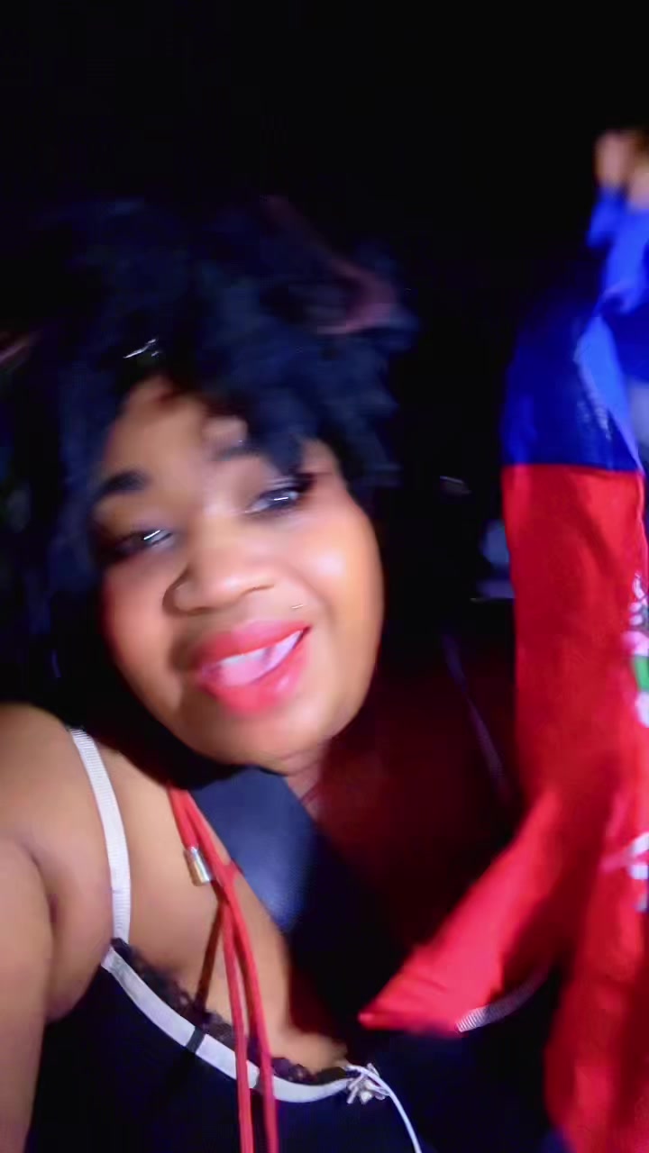 @🇭🇹🇫🇷Nahomie Jean Baptiste