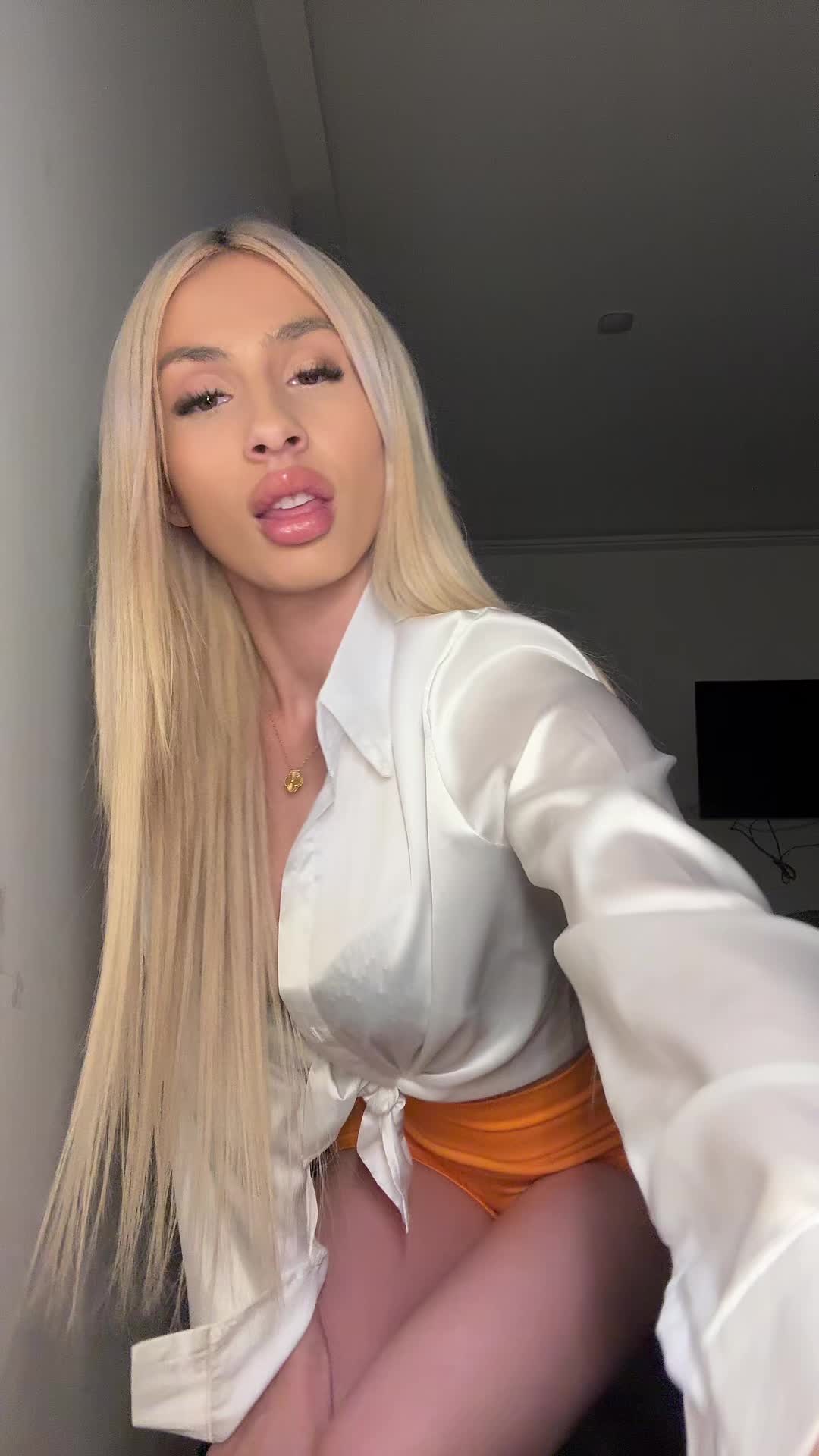 @Vazzzle