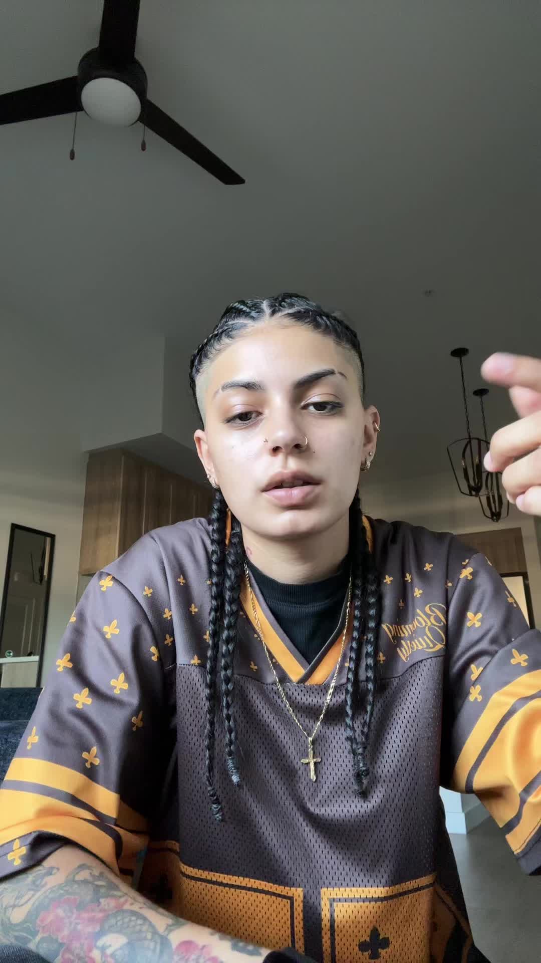 @Dolllamo