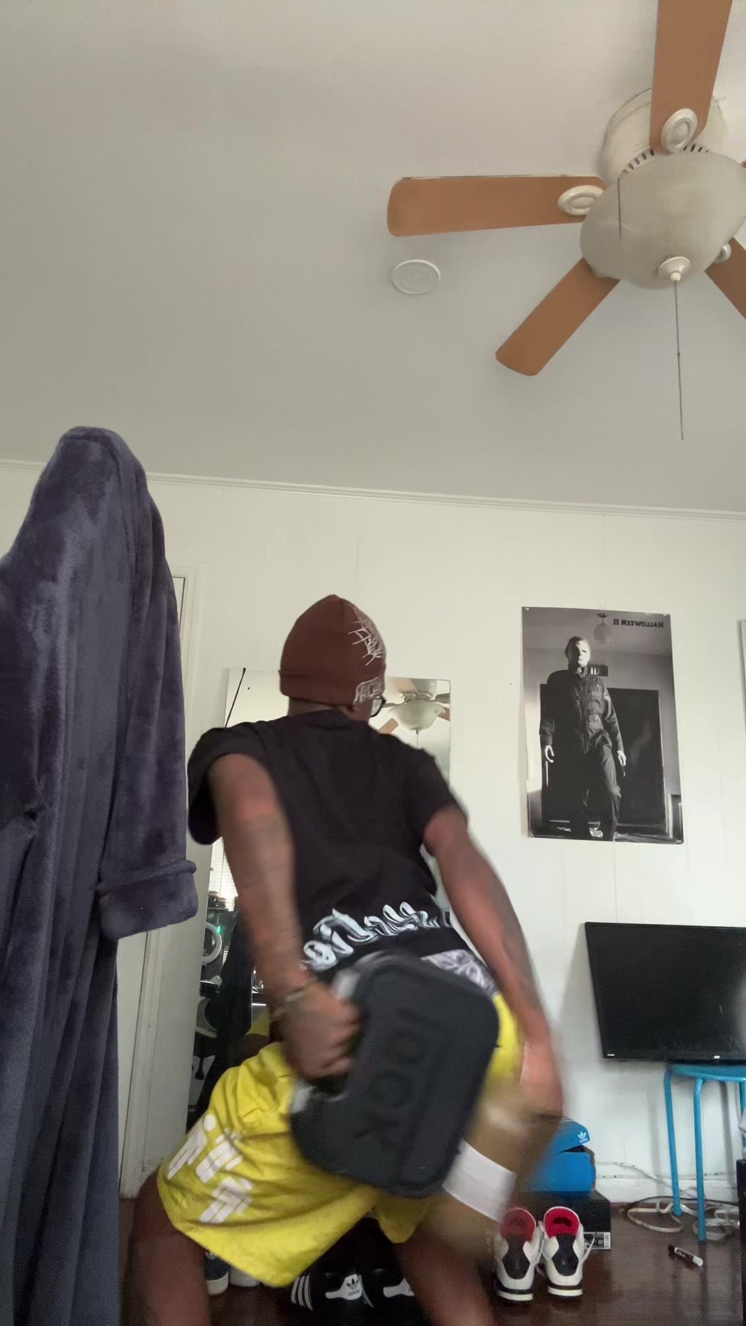 @Myeonboi