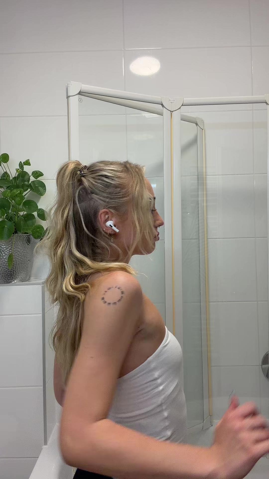 @leahfhl