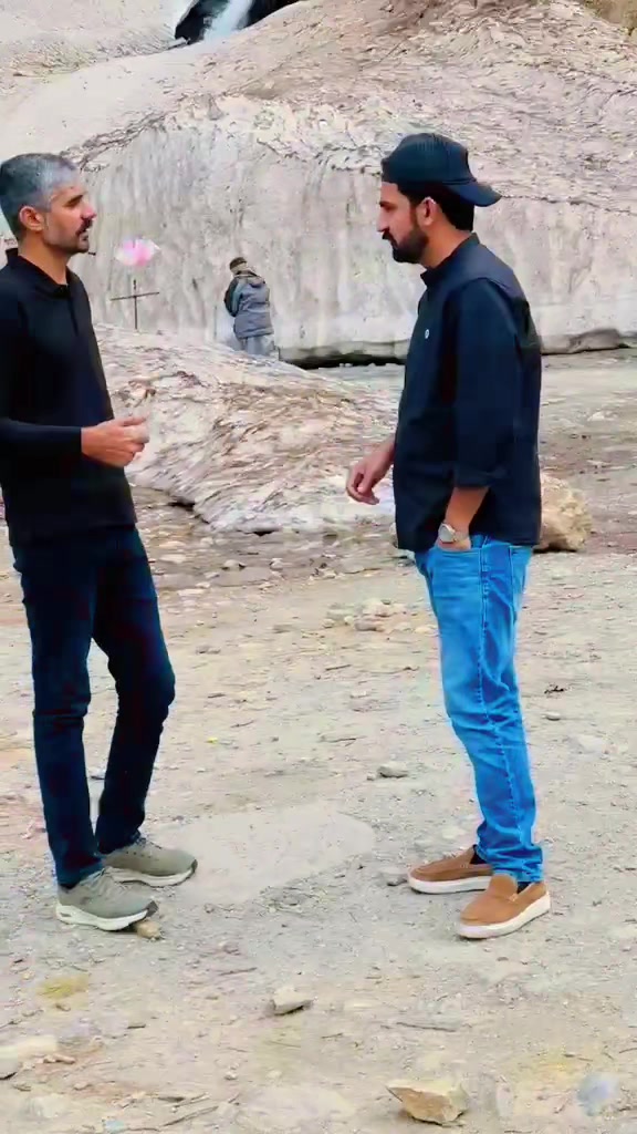 @GujjAR247👑