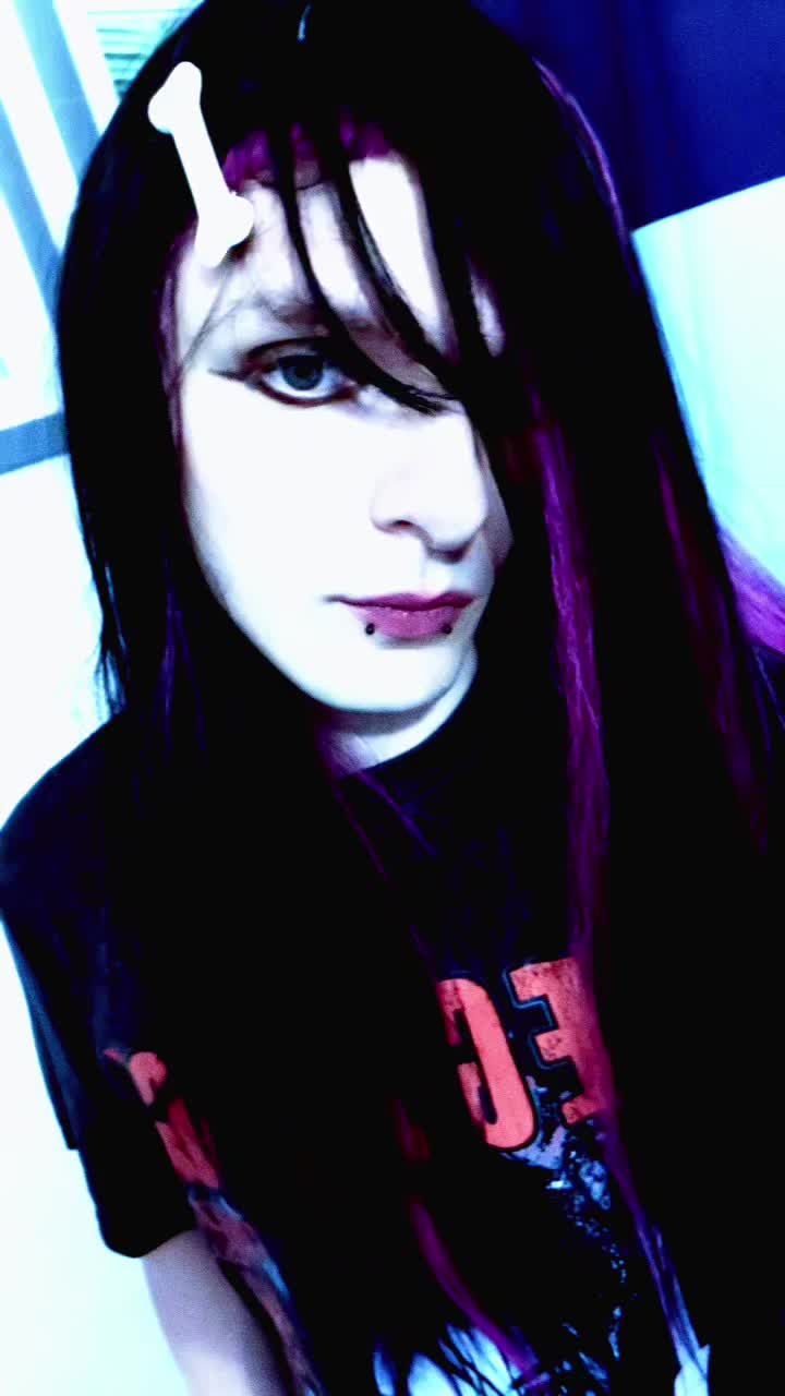 @DanielletheDead