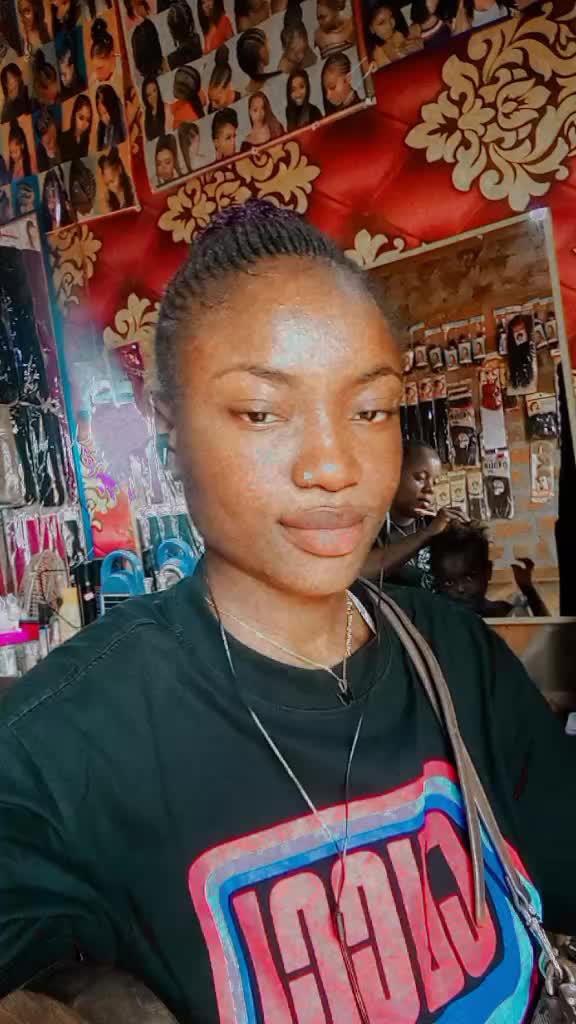 @B&eacute;n&eacute;dicte thonono
