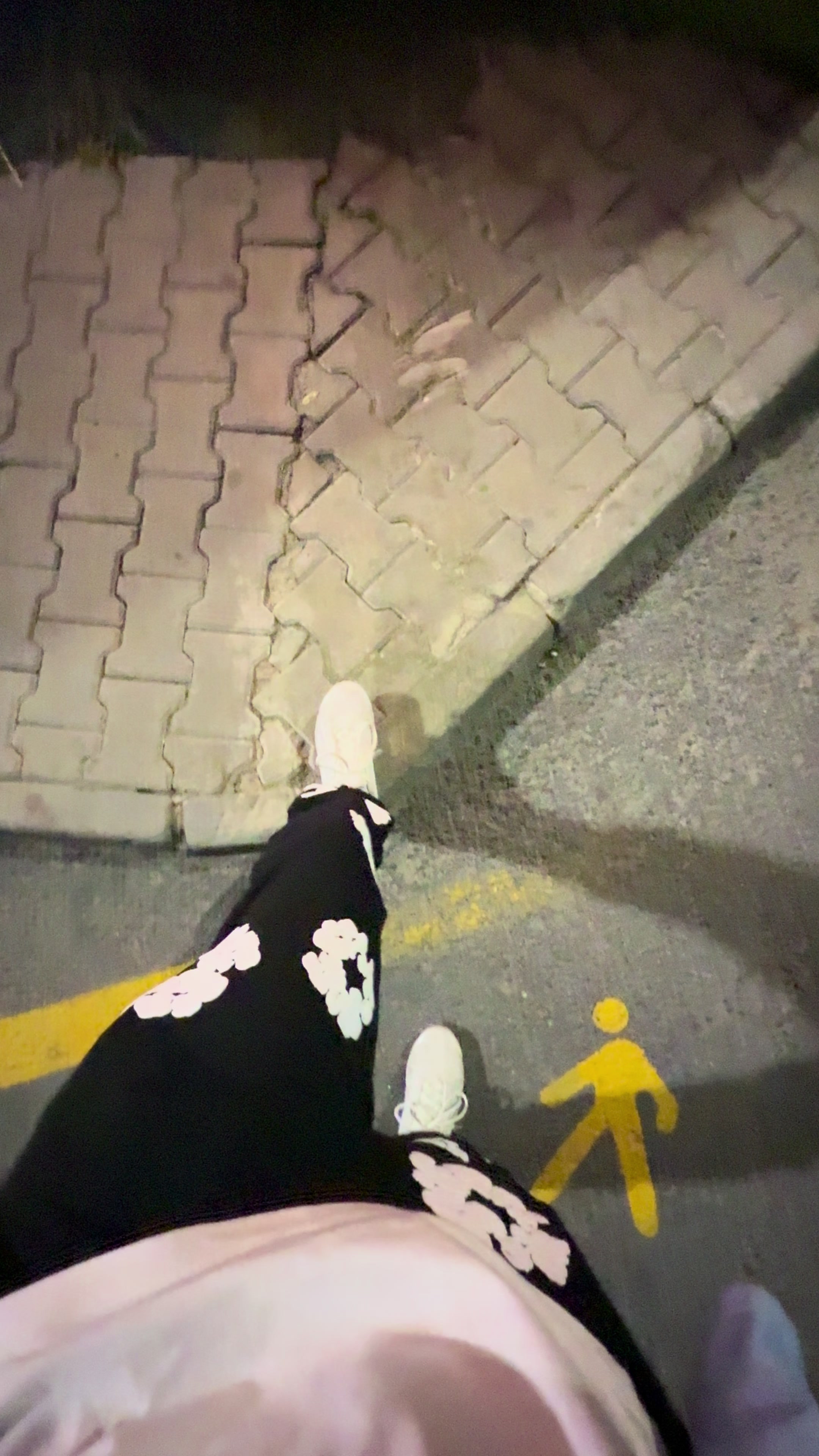 @ℬ