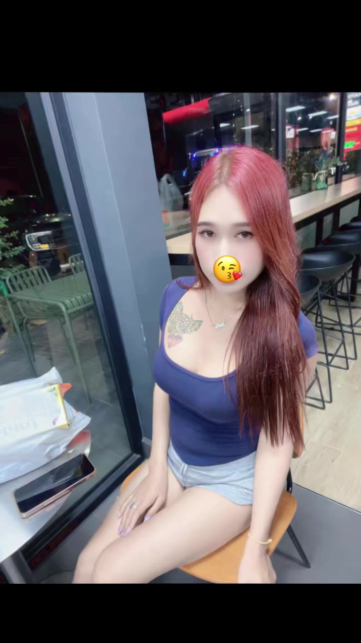 @🩷ចែញ៉ា🩷
