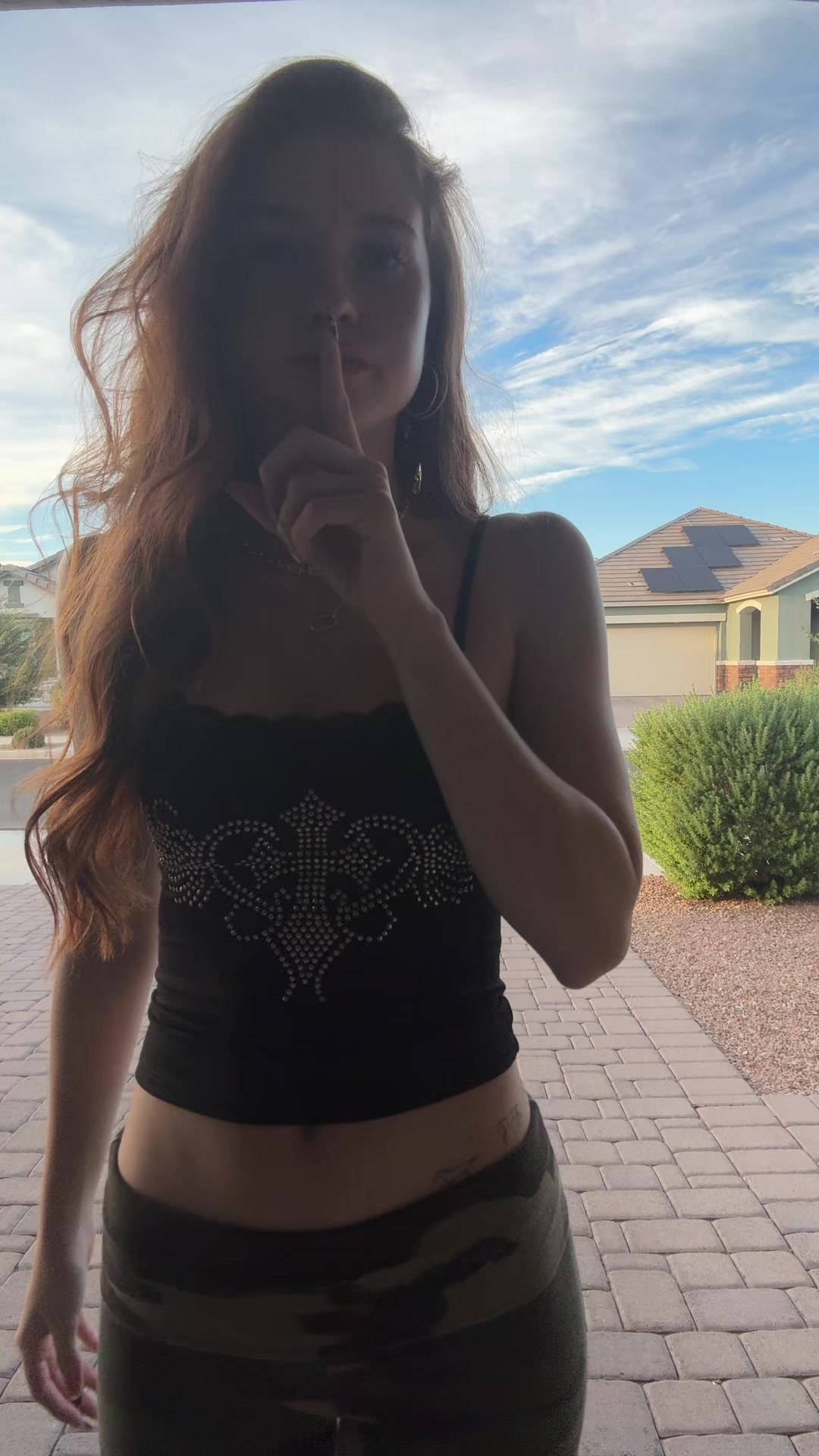 @bella