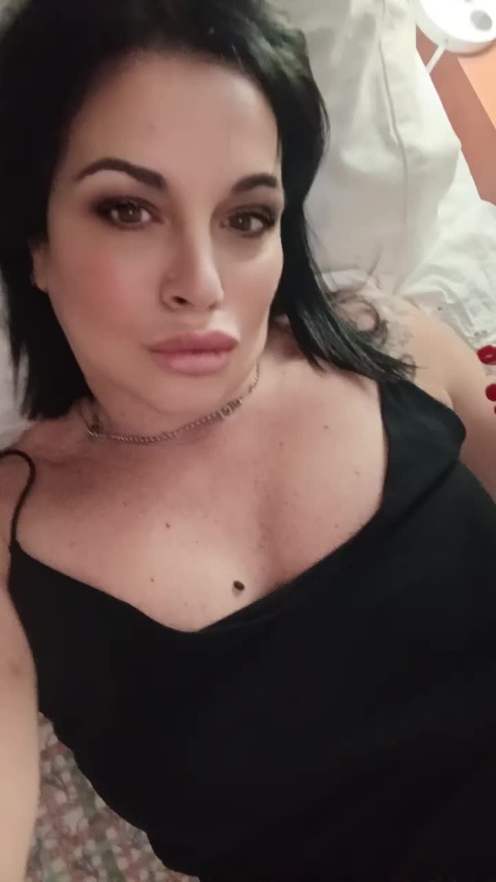 @claudia♥️🍒🍒🍒🐞