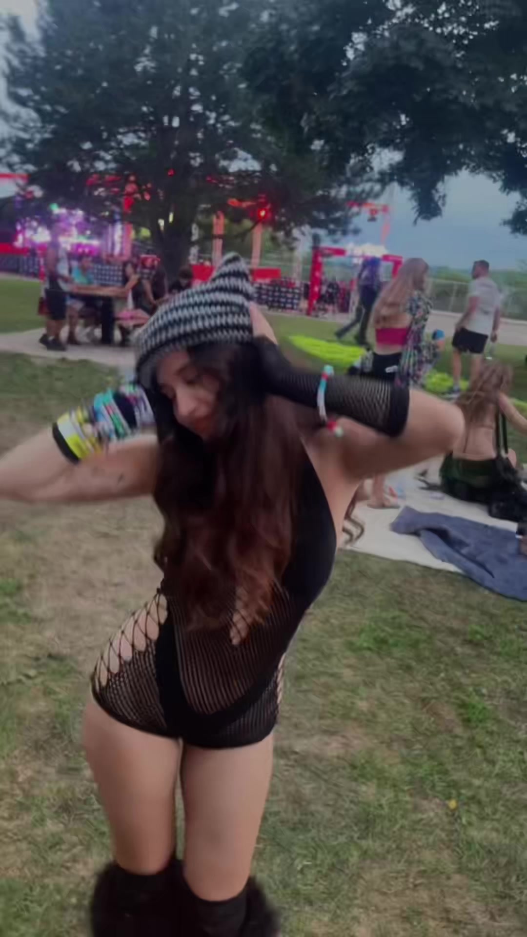 @adriana ☮️🌱🎆🌱