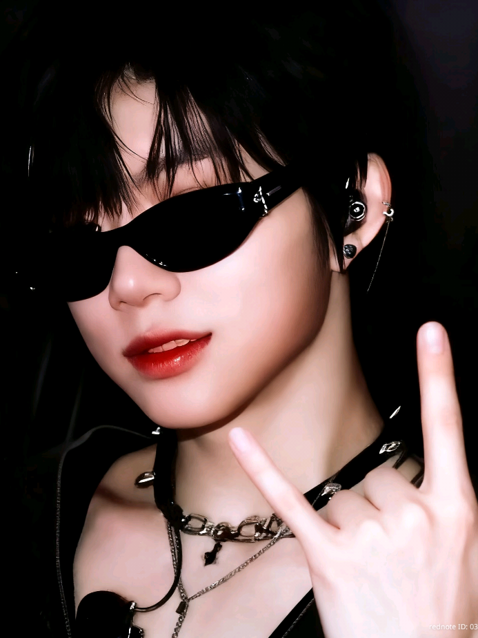 @恒文&bull;𝙔𝙄𝙒𝙀𝙉ꫂ❁