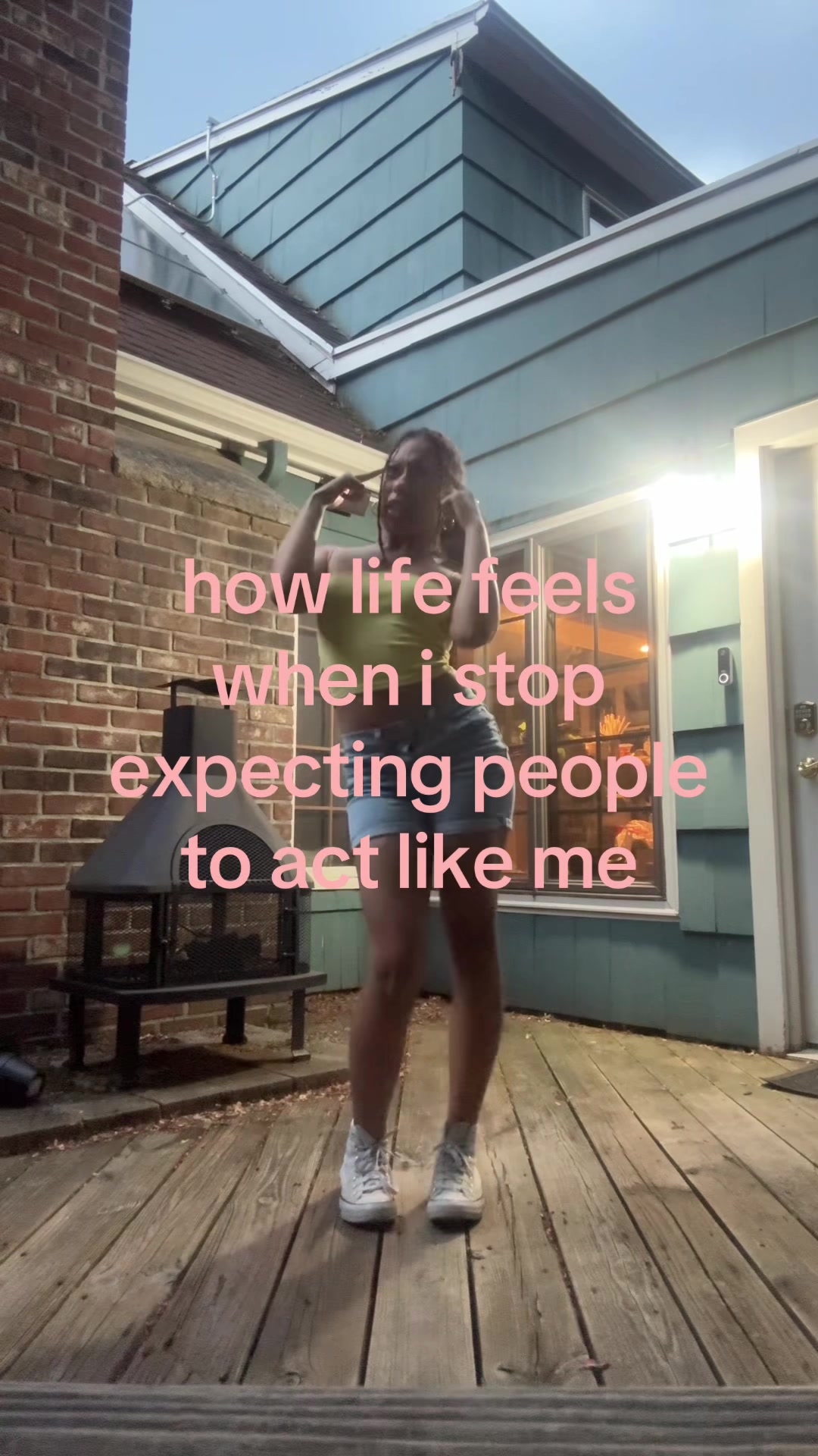 @lizzy