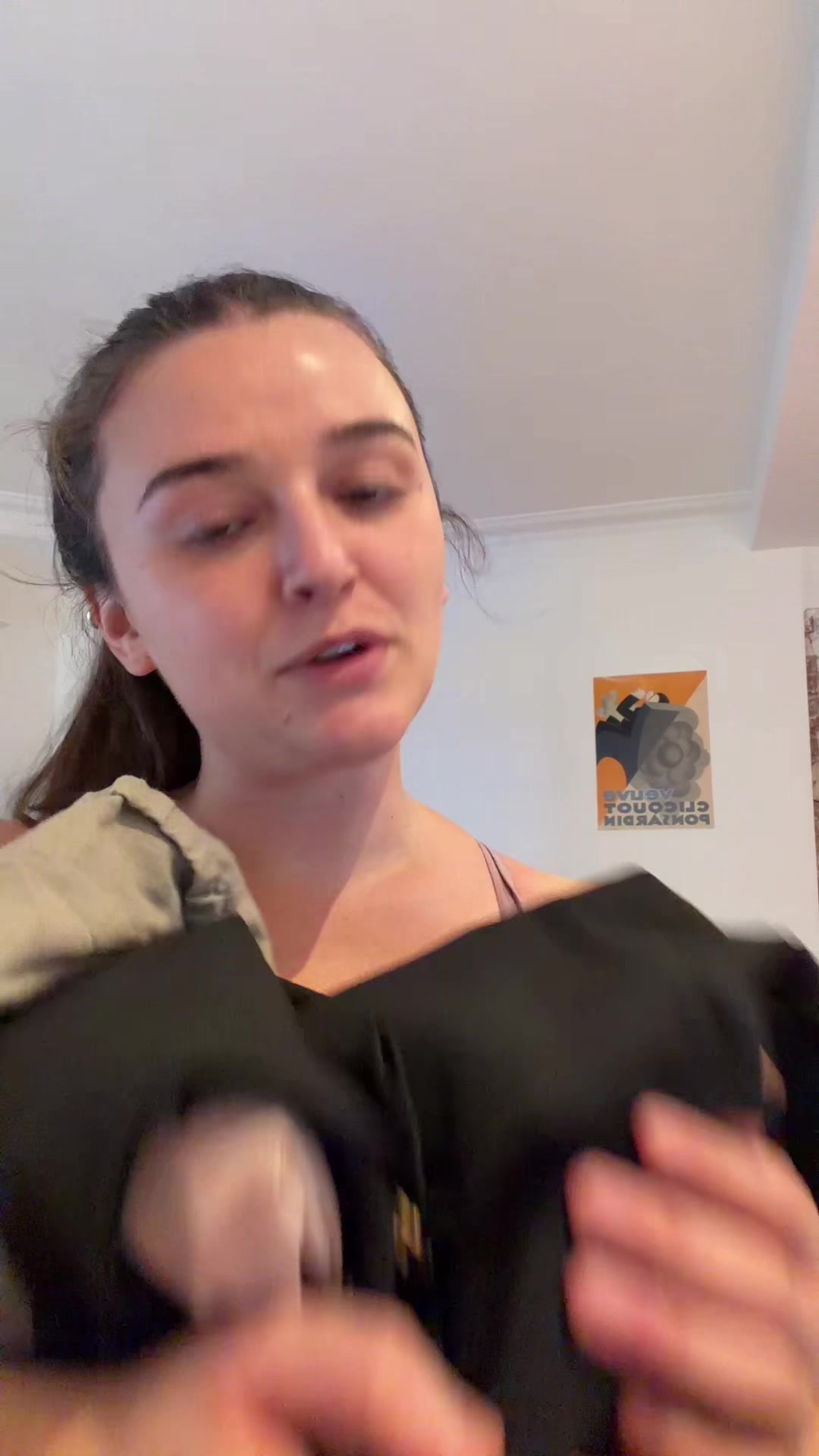 @carolinegb__