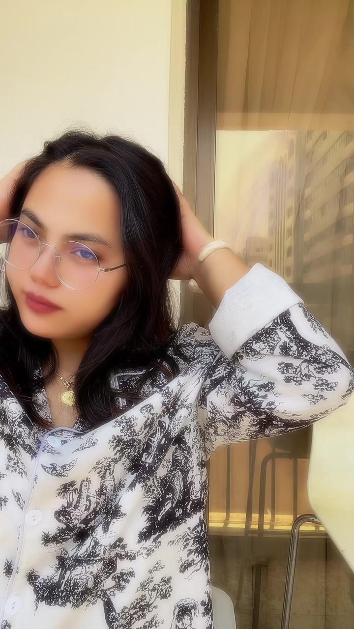 @✨a.deepti🦋💫