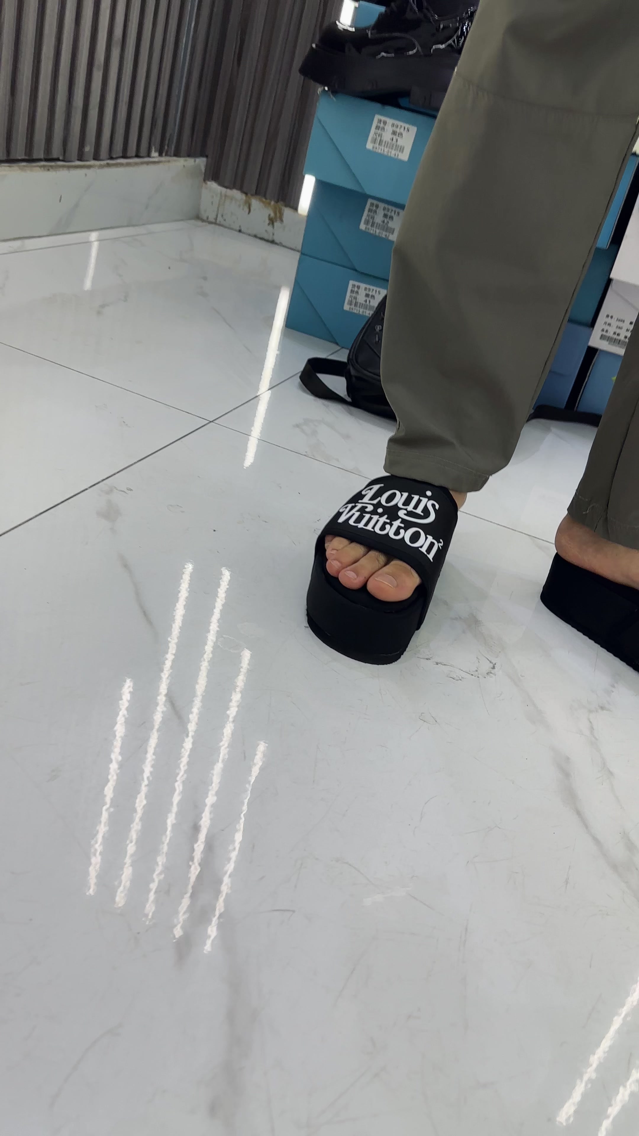@Manettishoes