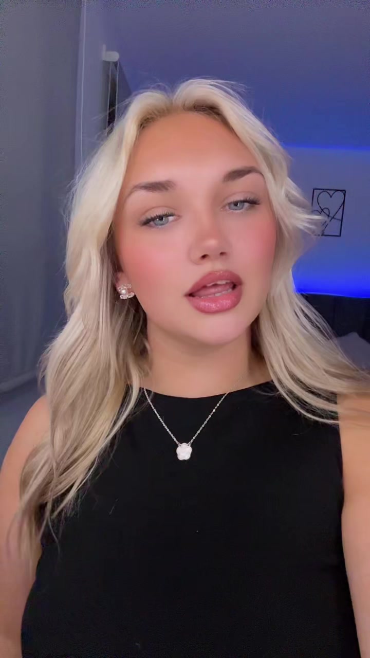 @Ren&egrave;e Aitken