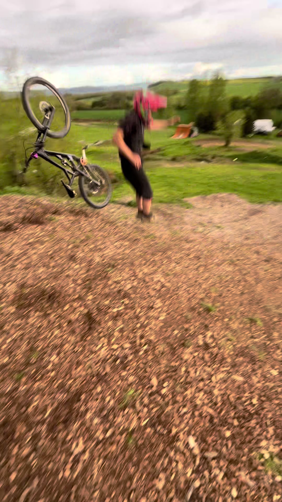 @Elliott_bikes