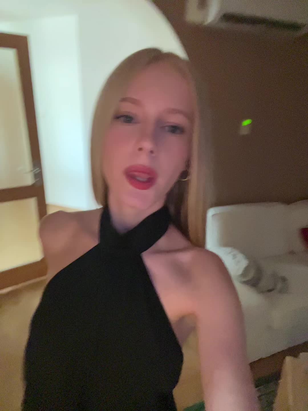 @Emese