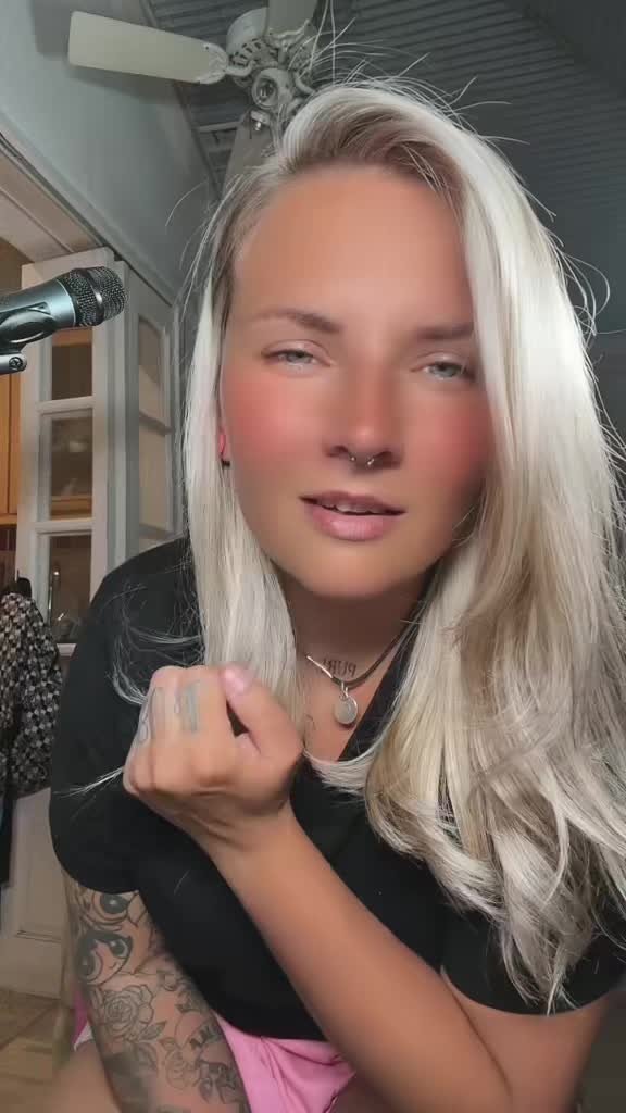 @Niuuszka🏳️&zwj;🌈