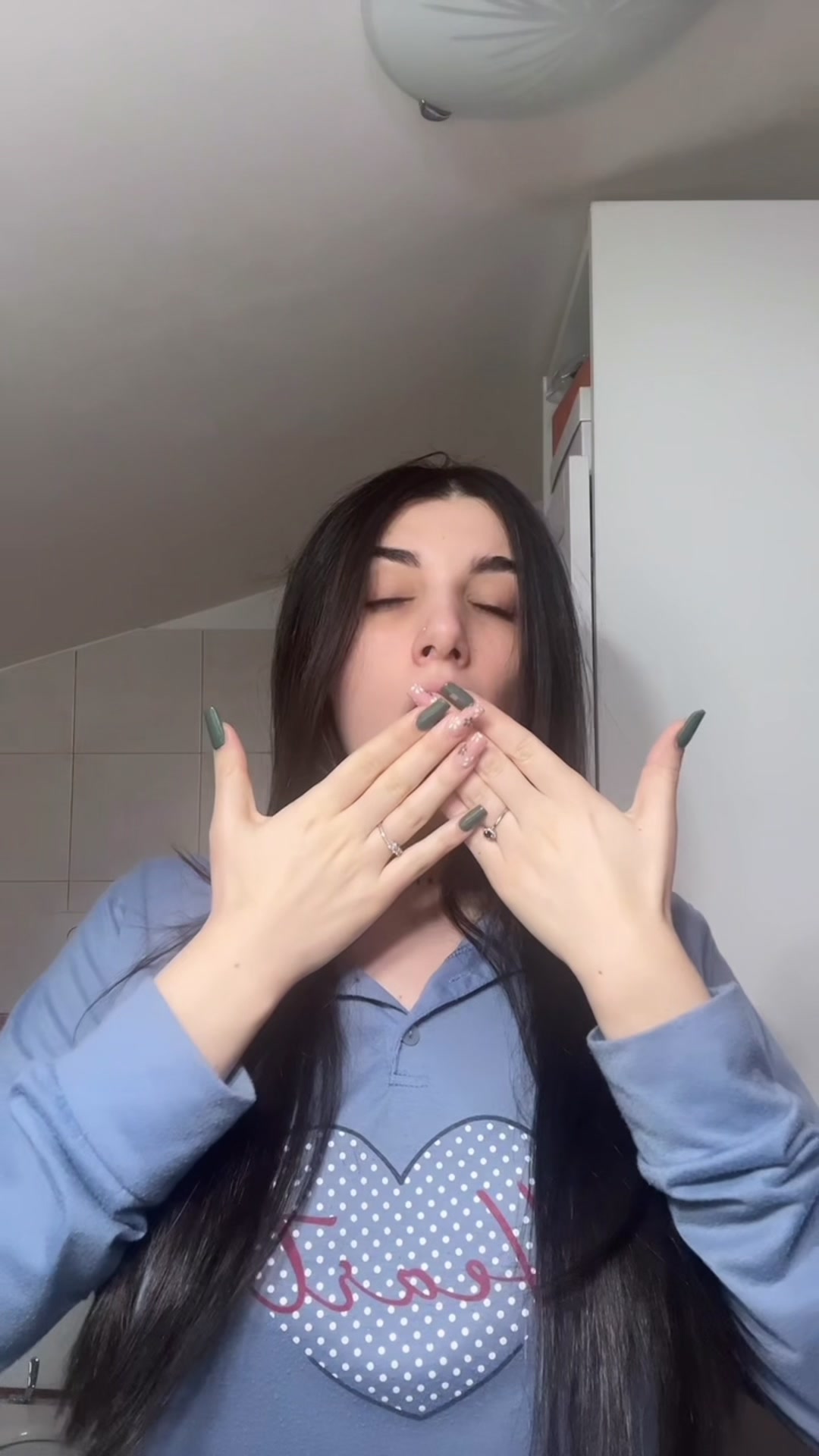 @meryterry003