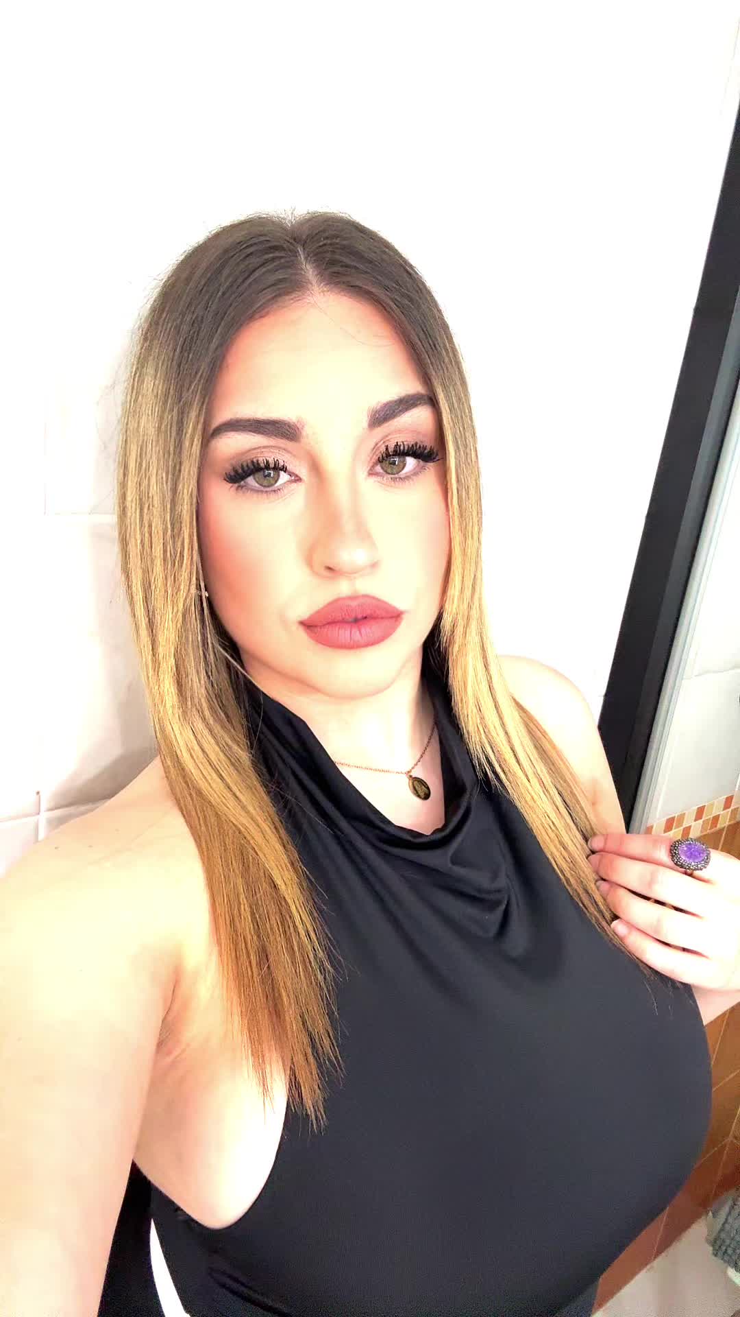 @Daniella🦋🥨