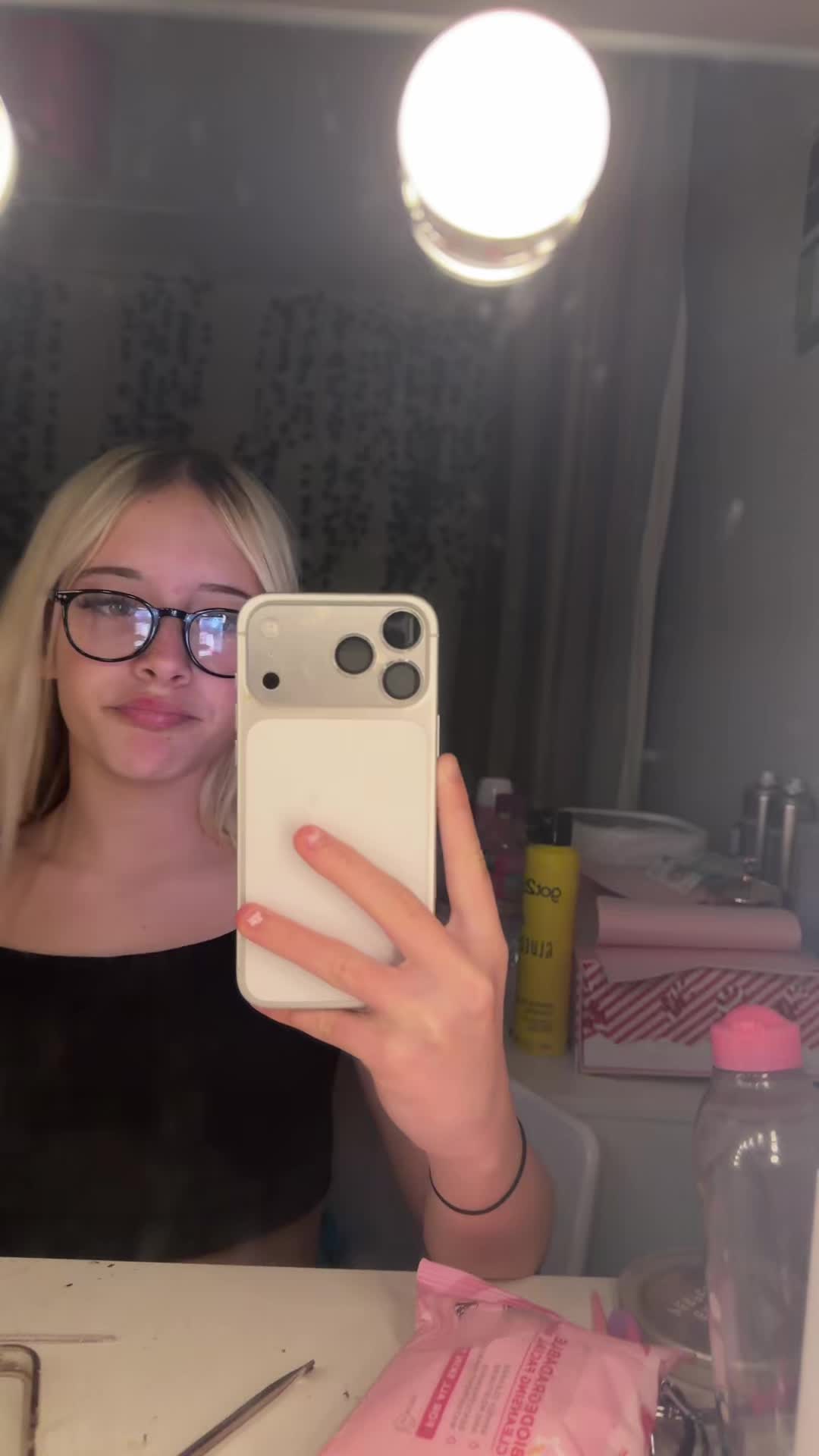 @𝐝𝐚𝐫𝐜𝐢𝐞&rsquo;💐