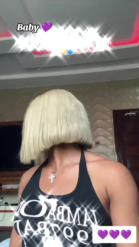 @afroblueries