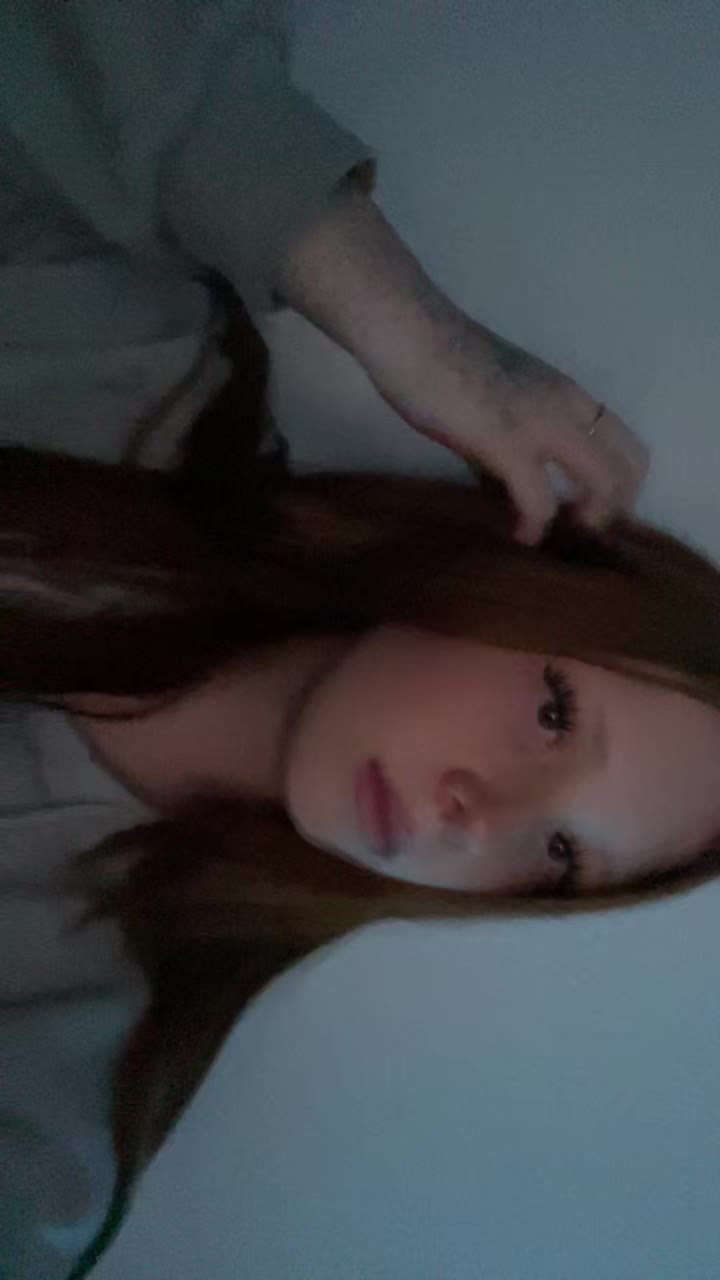 @Bella