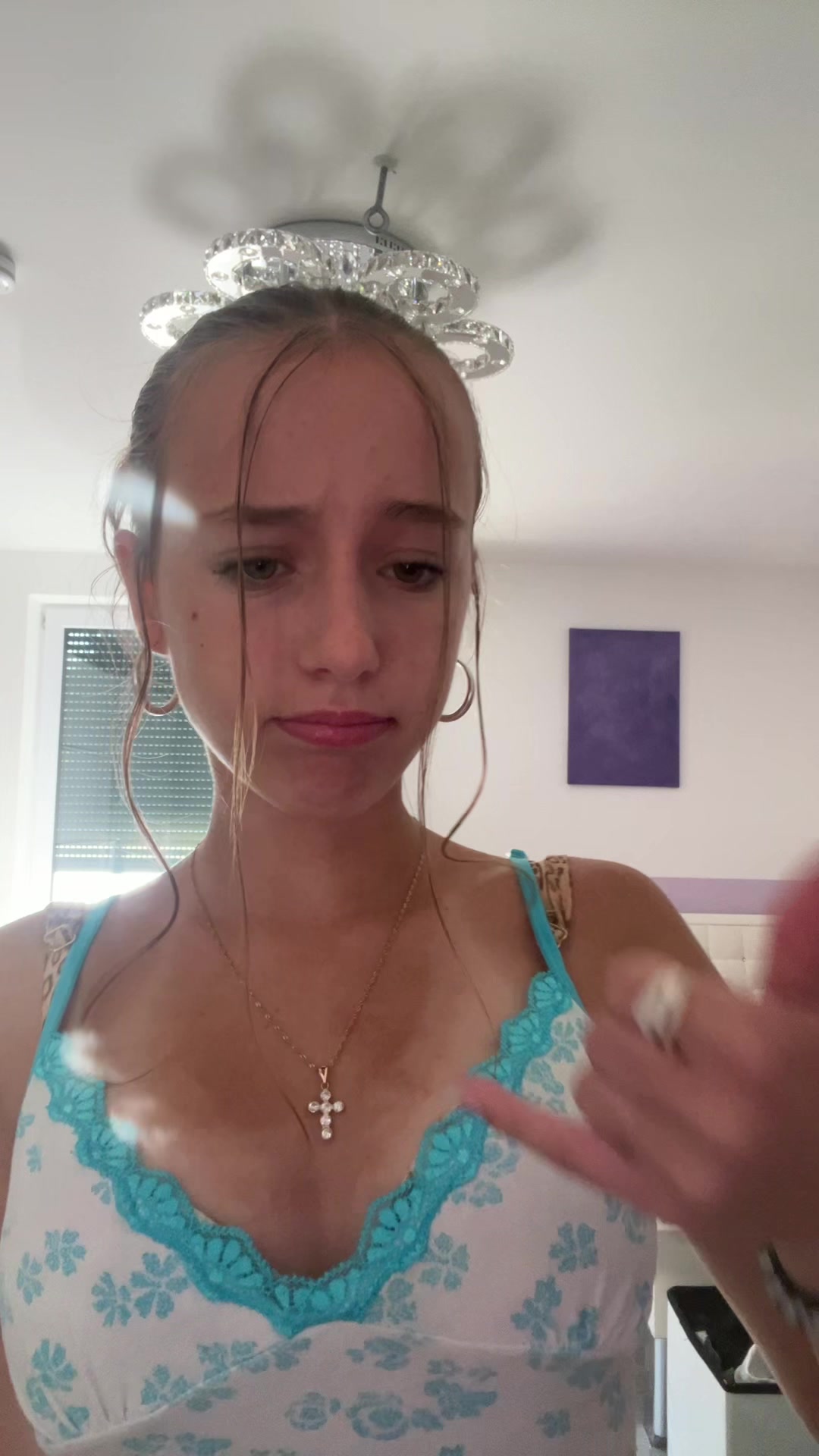 @Laraaa
