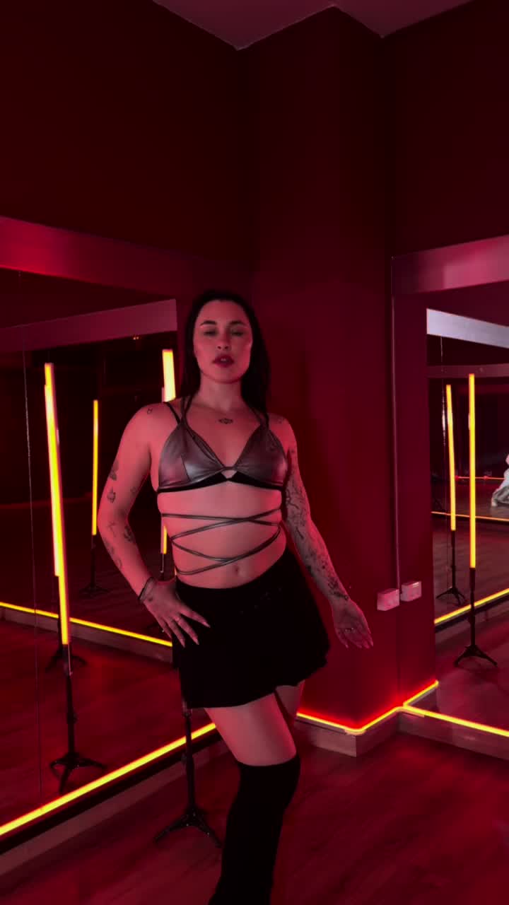 @newandreaa