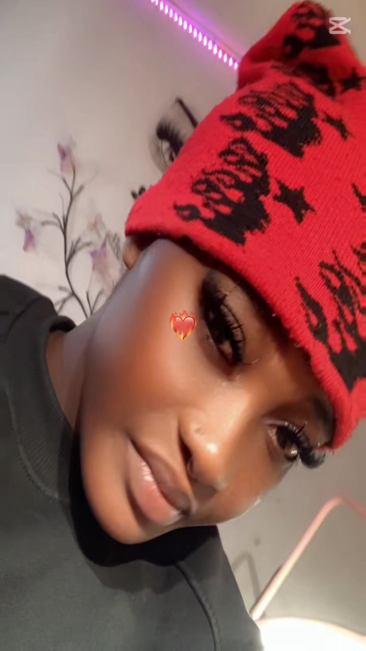 @feyikemi