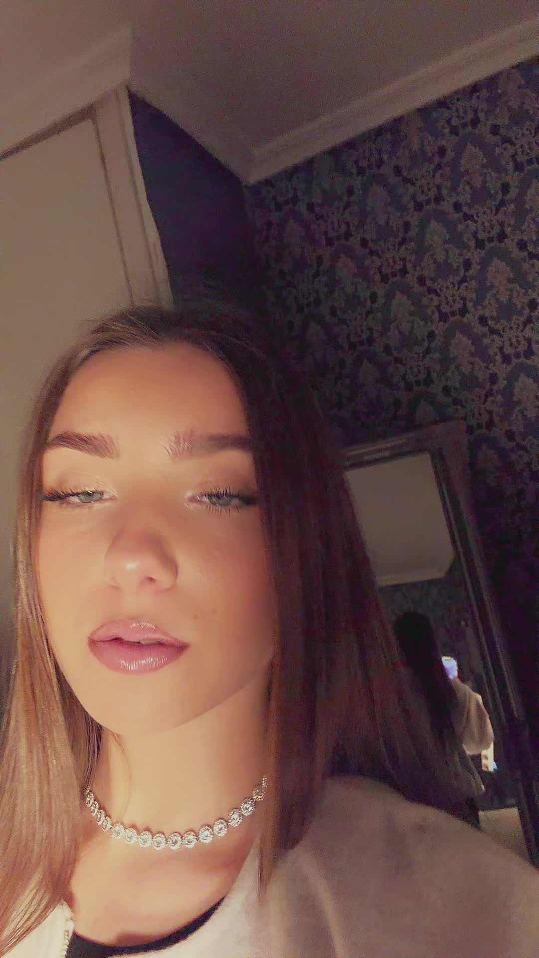 @Indira🎀