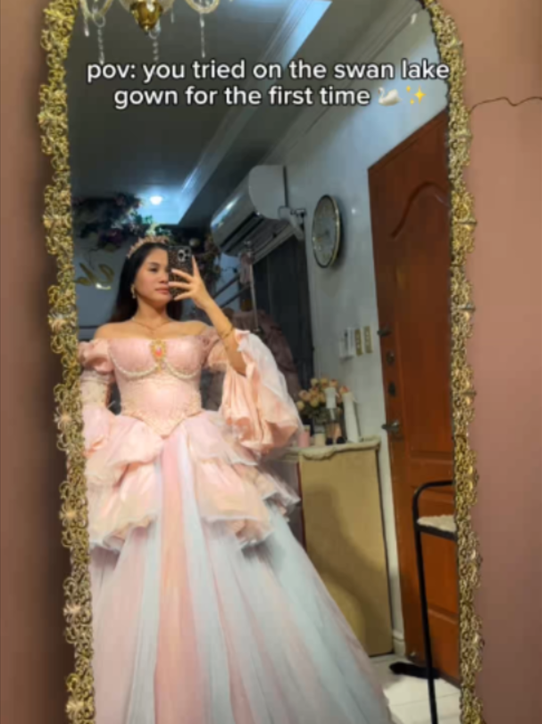 @enchantrail.gowns on IG