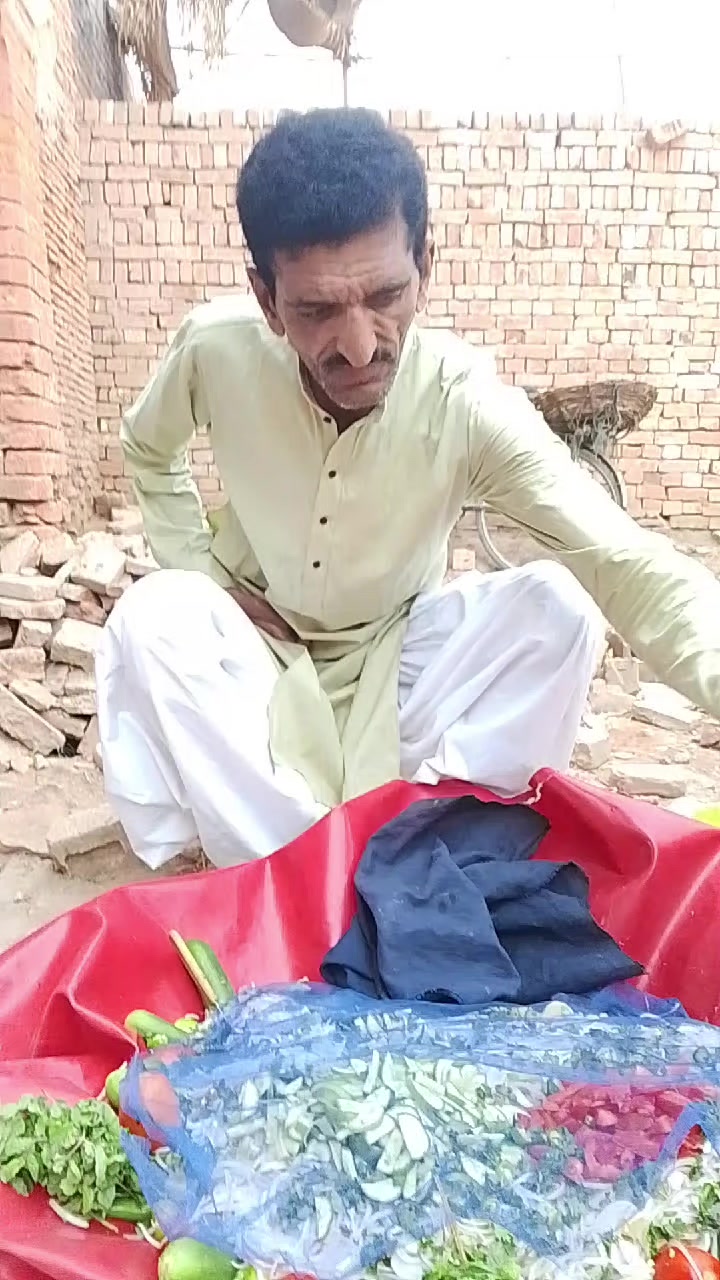 @m Khalid Abbas