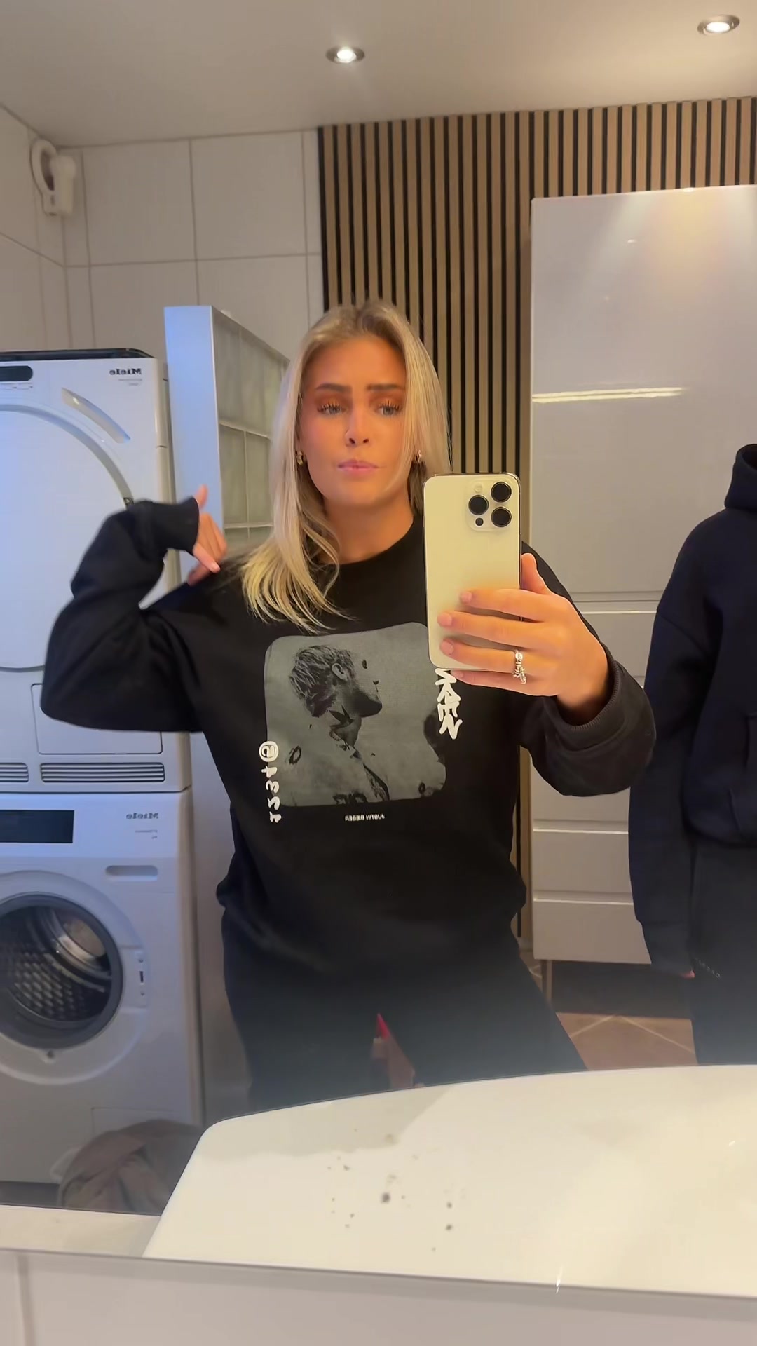 @THEA RØRBAKK