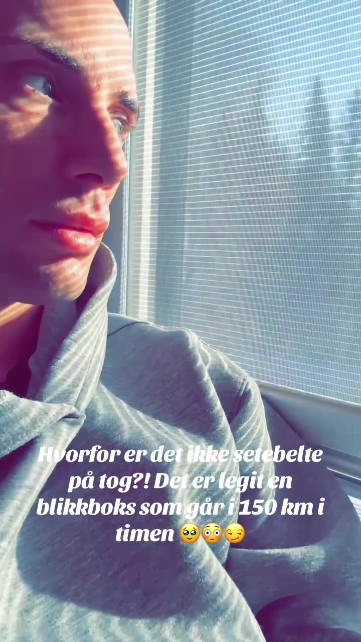 @Skrellex