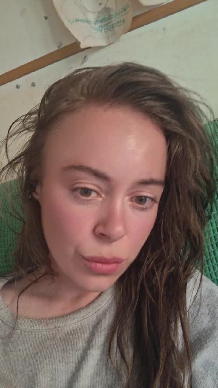 @lollyybmnqh