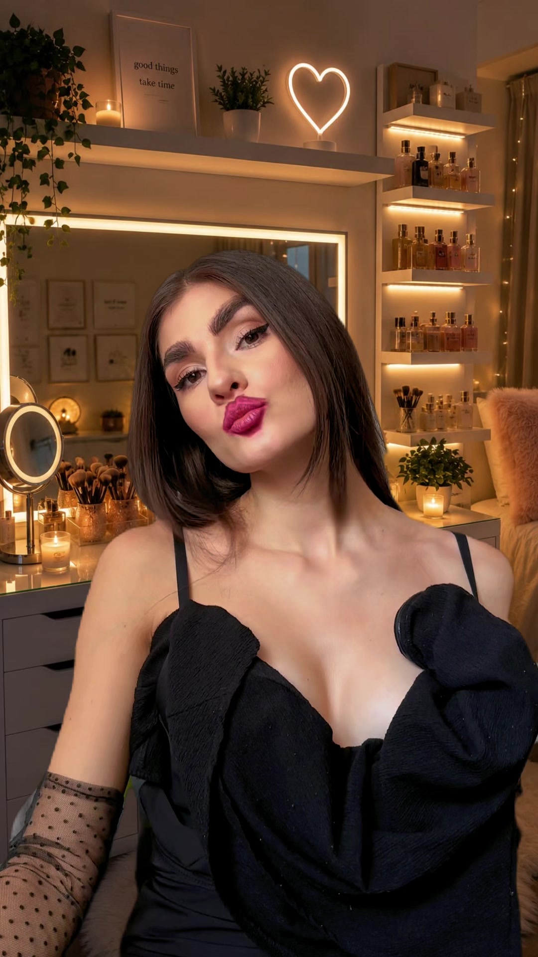 @riamfour