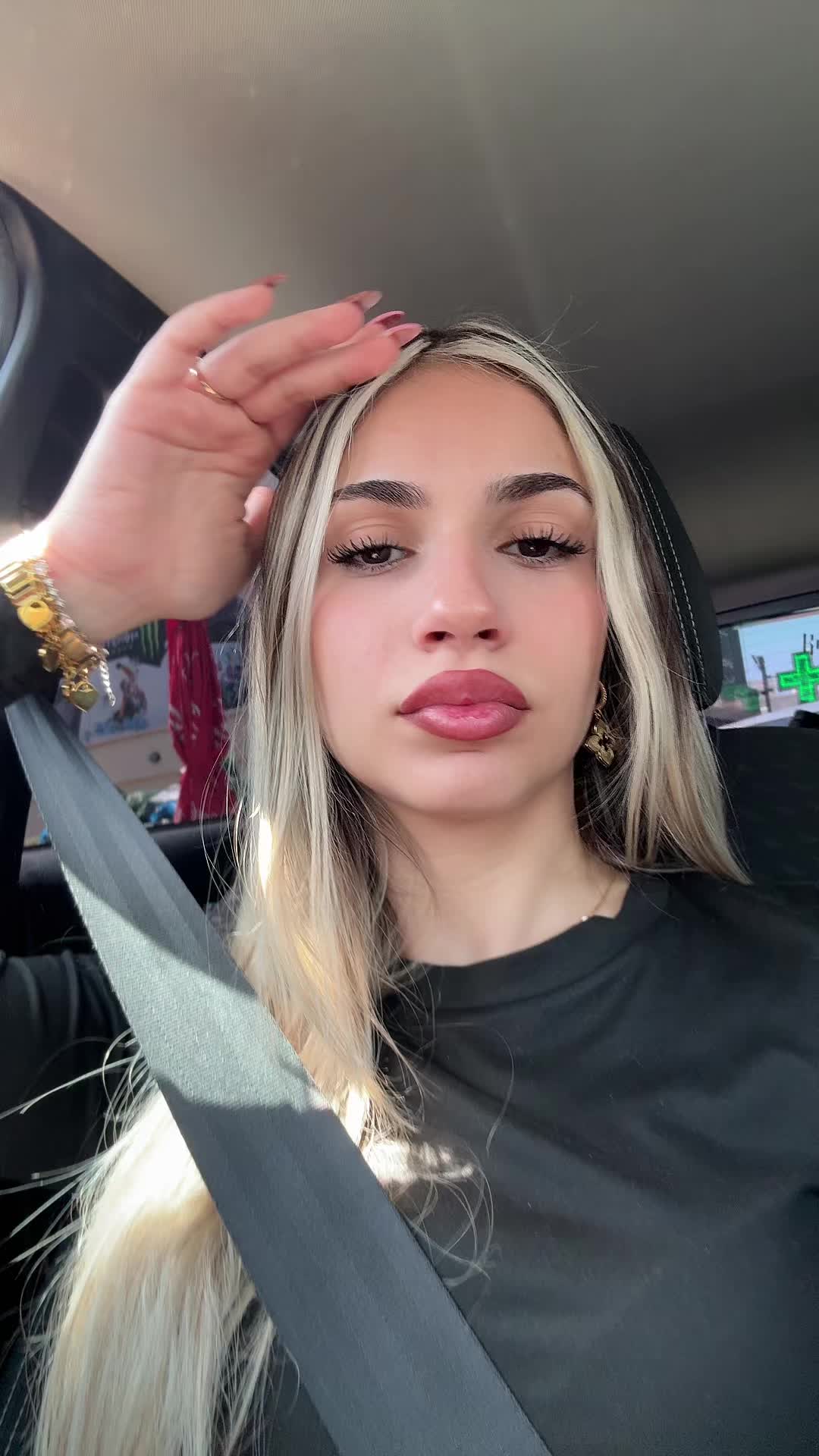 @becca