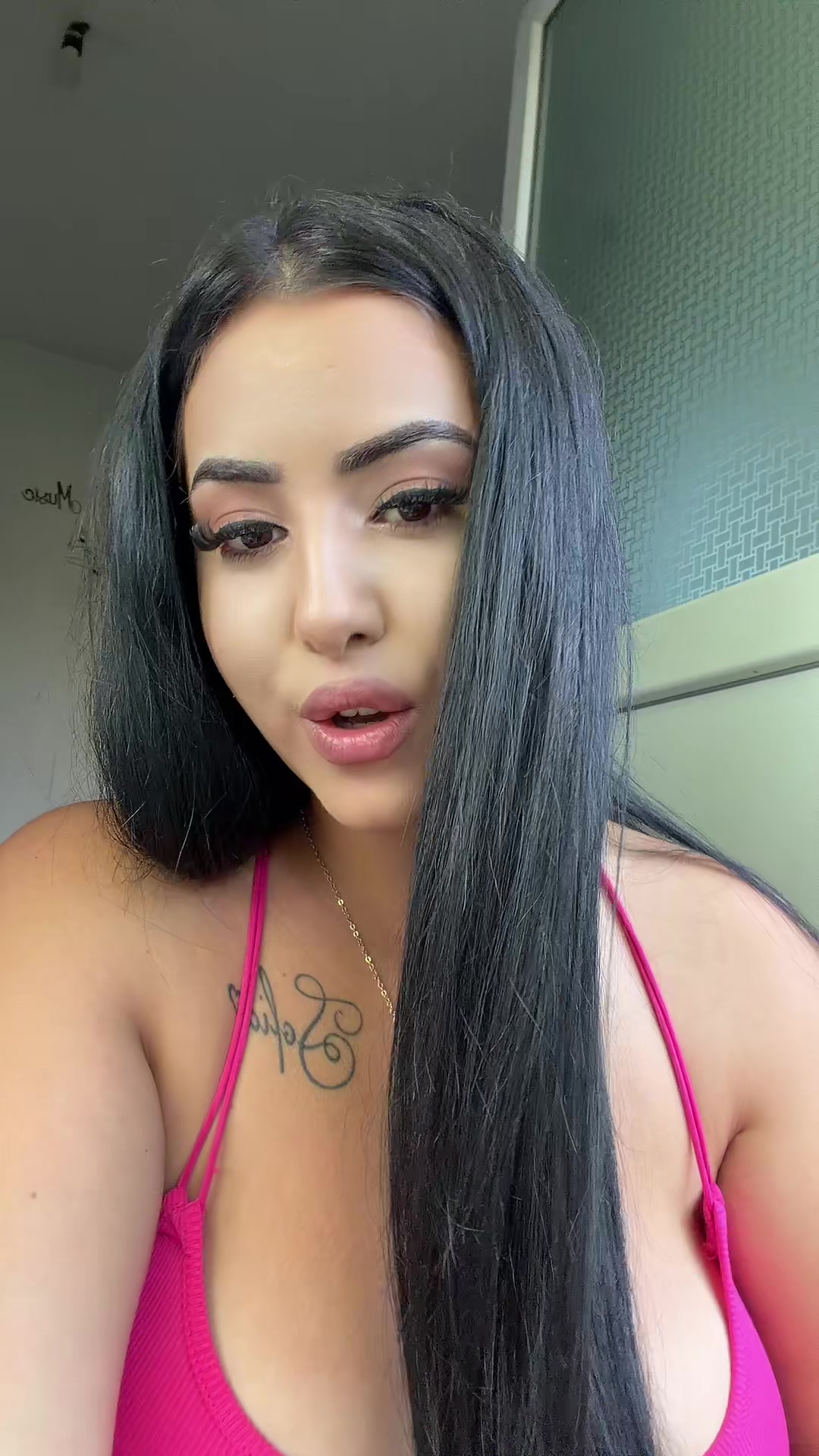 @Corinushh