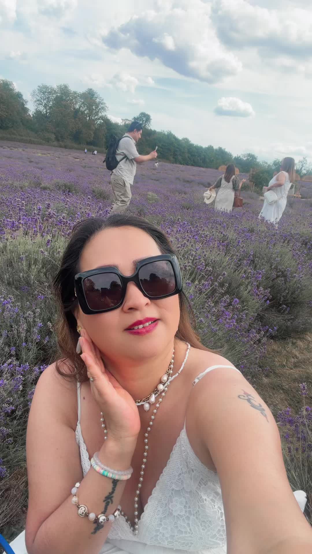 @Kalps 🦋🦄🌷