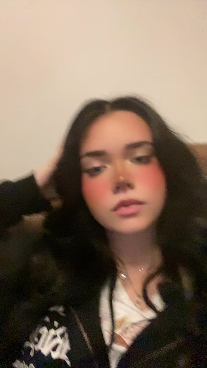 @ᖭ༏ᖫ
