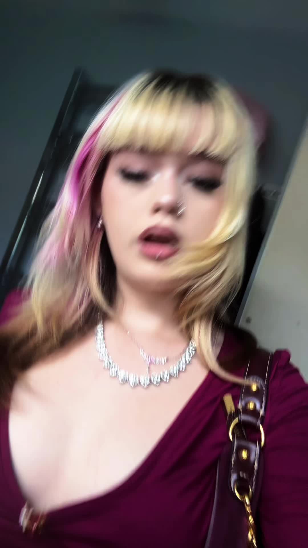 @Jesskeepscrolling