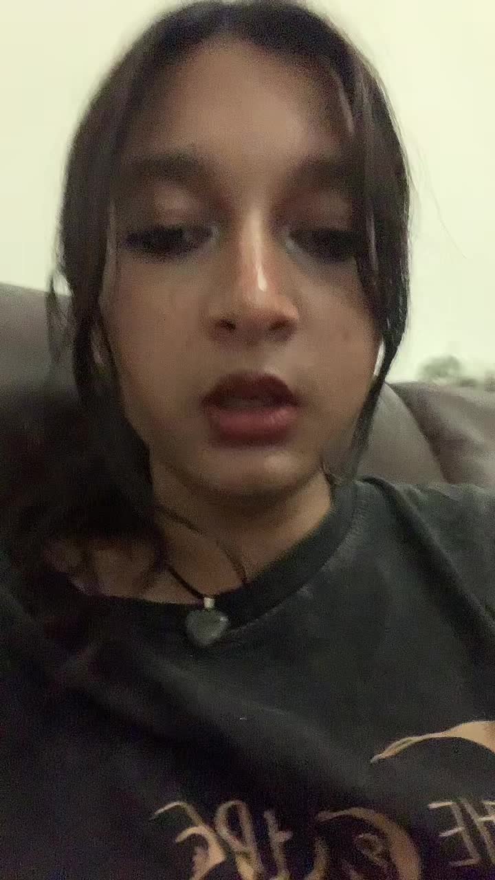 @sarahtonin 🧟♀️🥀