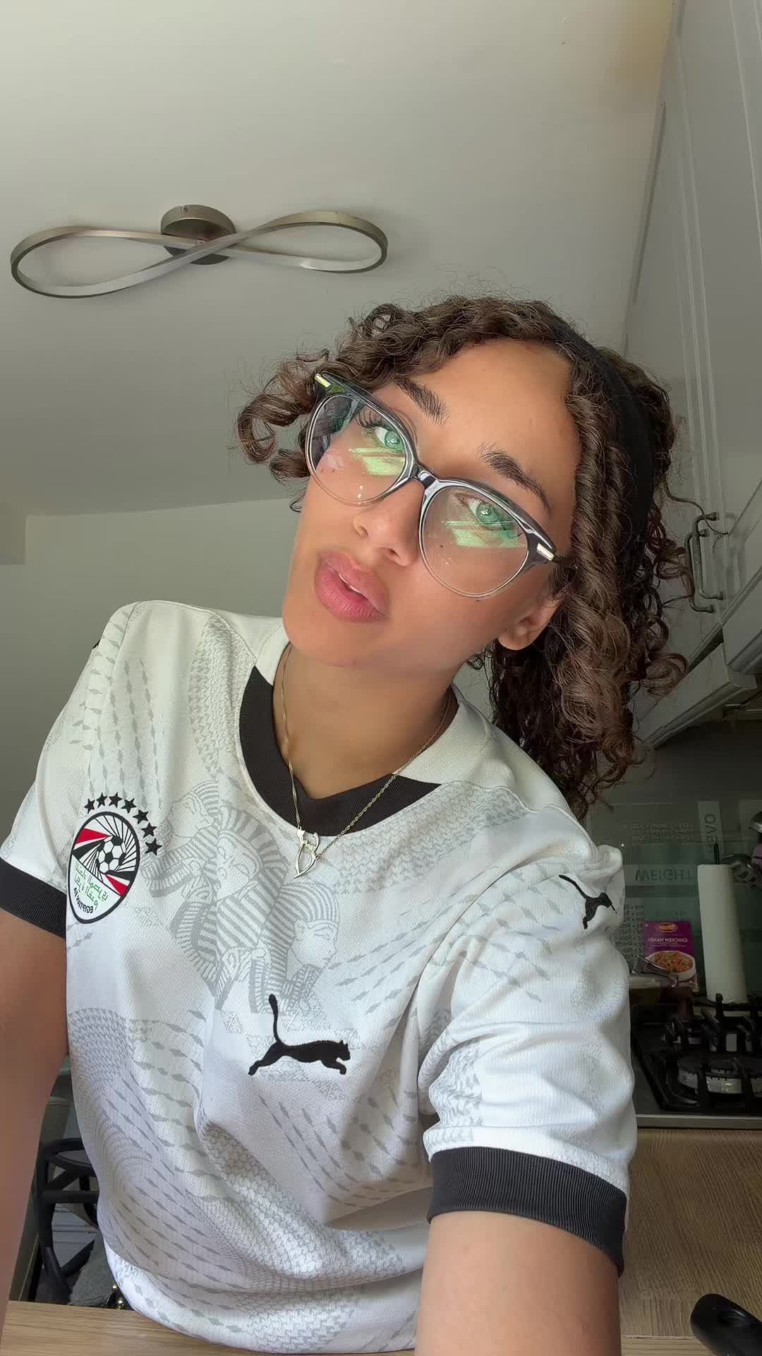 @Maryooma