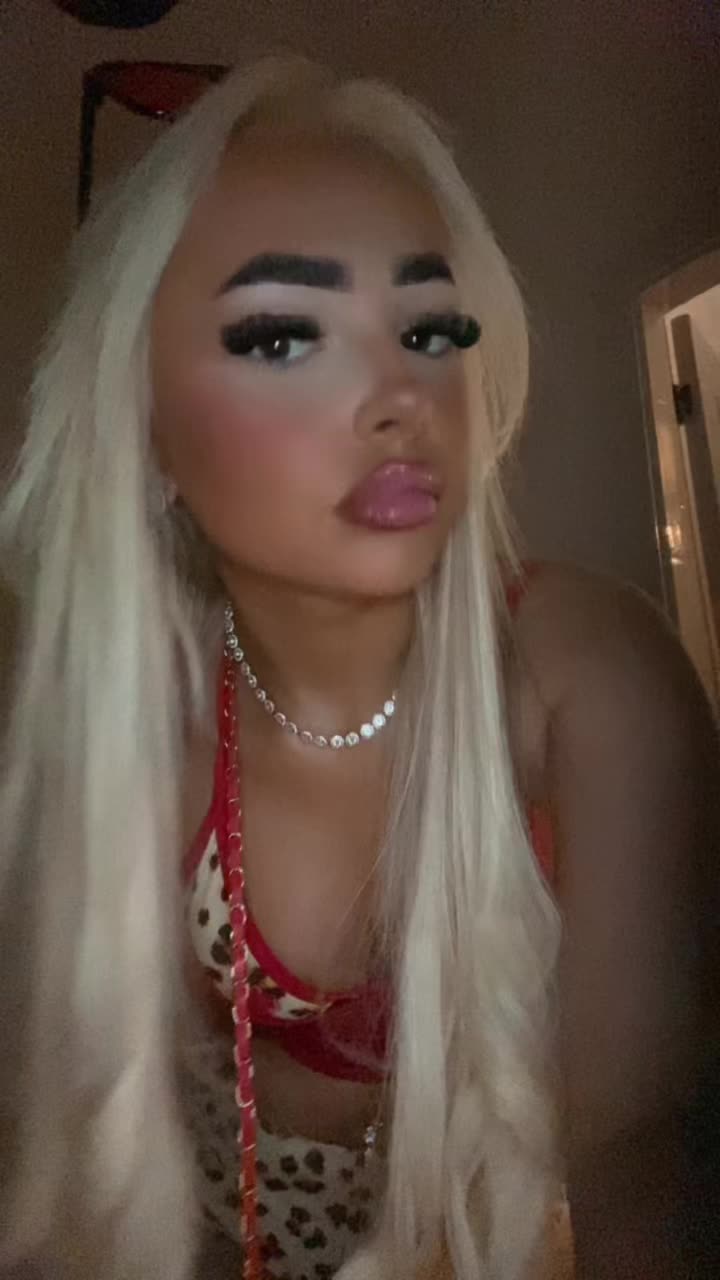 @bella