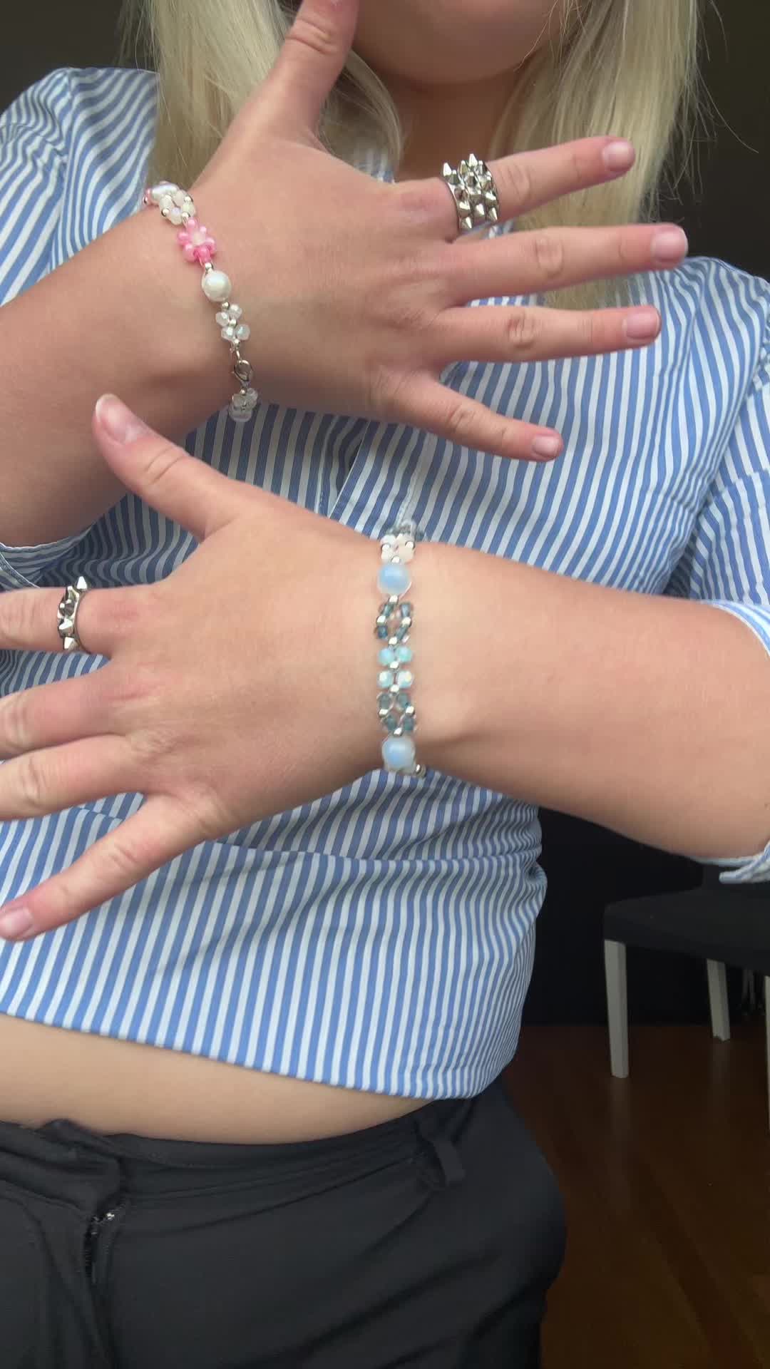 @ellasriktigaspam