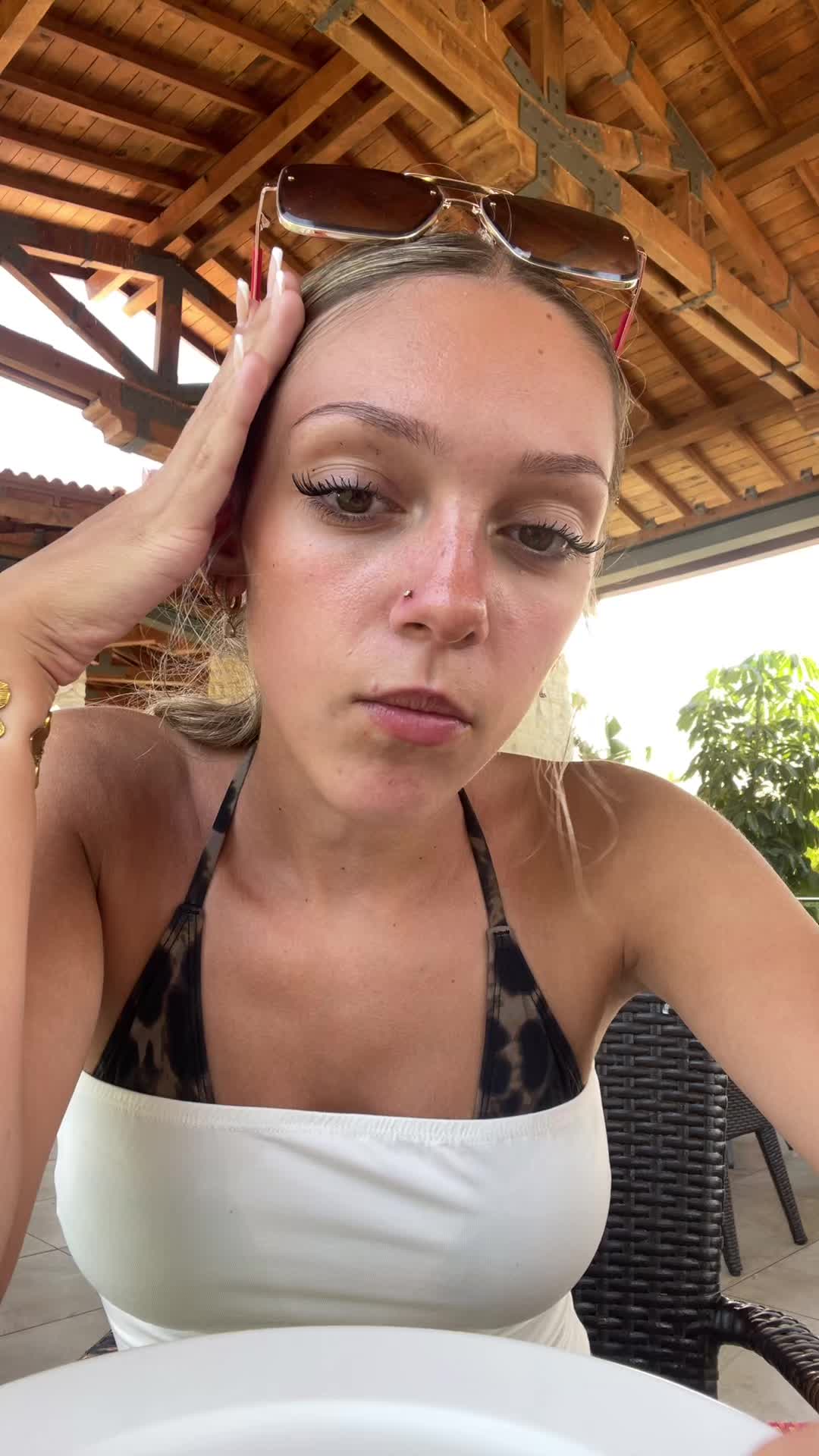 @izlatherizzler
